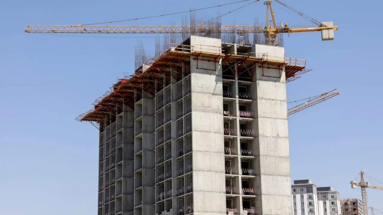 RABAD savdo markazi qurilishi kechikgani bois fuqarolarga 133,6 mln so‘mdan mablag‘ qaytarildi